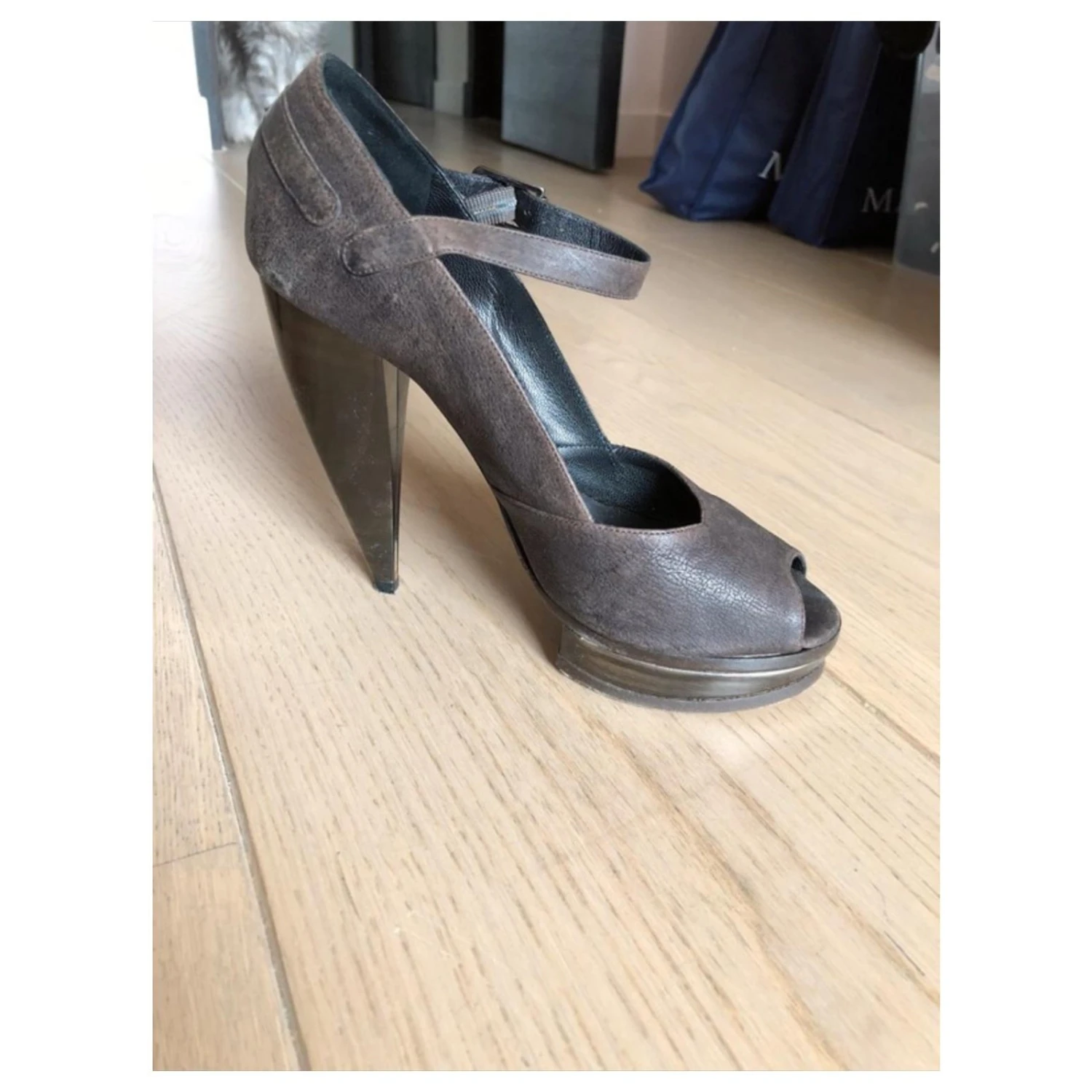 Escarpins Chloé Marron Foncé 5 Escarpins Chloé Marron Foncé – Image 3