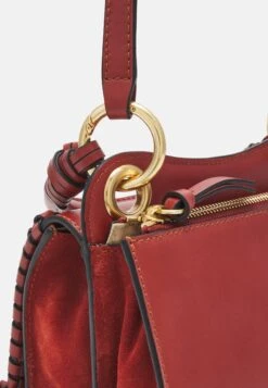 See By Chloé Tilda - Sac Bandoulière - Reddish Brown 13 See By Chloé Tilda - Sac Bandoulière - Reddish Brown -Chloé 19da6fdf36be4b96aa33ace3cb07a4f3