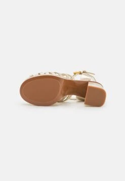 See By Chloé Sandales À Talons Hauts - Light Gold 14 See By Chloé Sandales À Talons Hauts - Light Gold -Chloé 2239a28eb2ed4571b57363bfc16bff4f