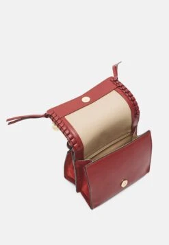 See By Chloé Tilda - Sac Bandoulière - Reddish Brown 11 See By Chloé Tilda - Sac Bandoulière - Reddish Brown -Chloé 28c64493d09d4dbb81ef0ab87123139c