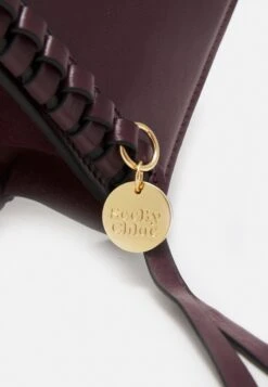 See By Chloé Tilda - Sac Bandoulière - Full Violine 13 See By Chloé Tilda - Sac Bandoulière - Full Violine -Chloé 32b19bdb7c8444bd91caeb283d780ec1