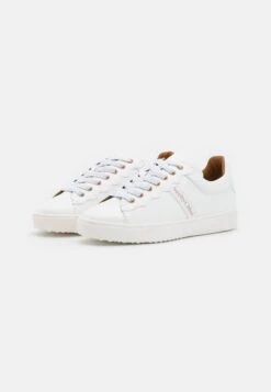 See By Chloé Essie - Baskets Basses - White 11 See By Chloé Essie - Baskets Basses - White -Chloé 51532e0f4f2f4487ac6540c7c6ff8a42
