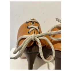 Chloé Chloe - Escarpins En Cuir De Veau Gibbon Avec Laçage à L'arrière Marron Taupe -Chloé 677741 8