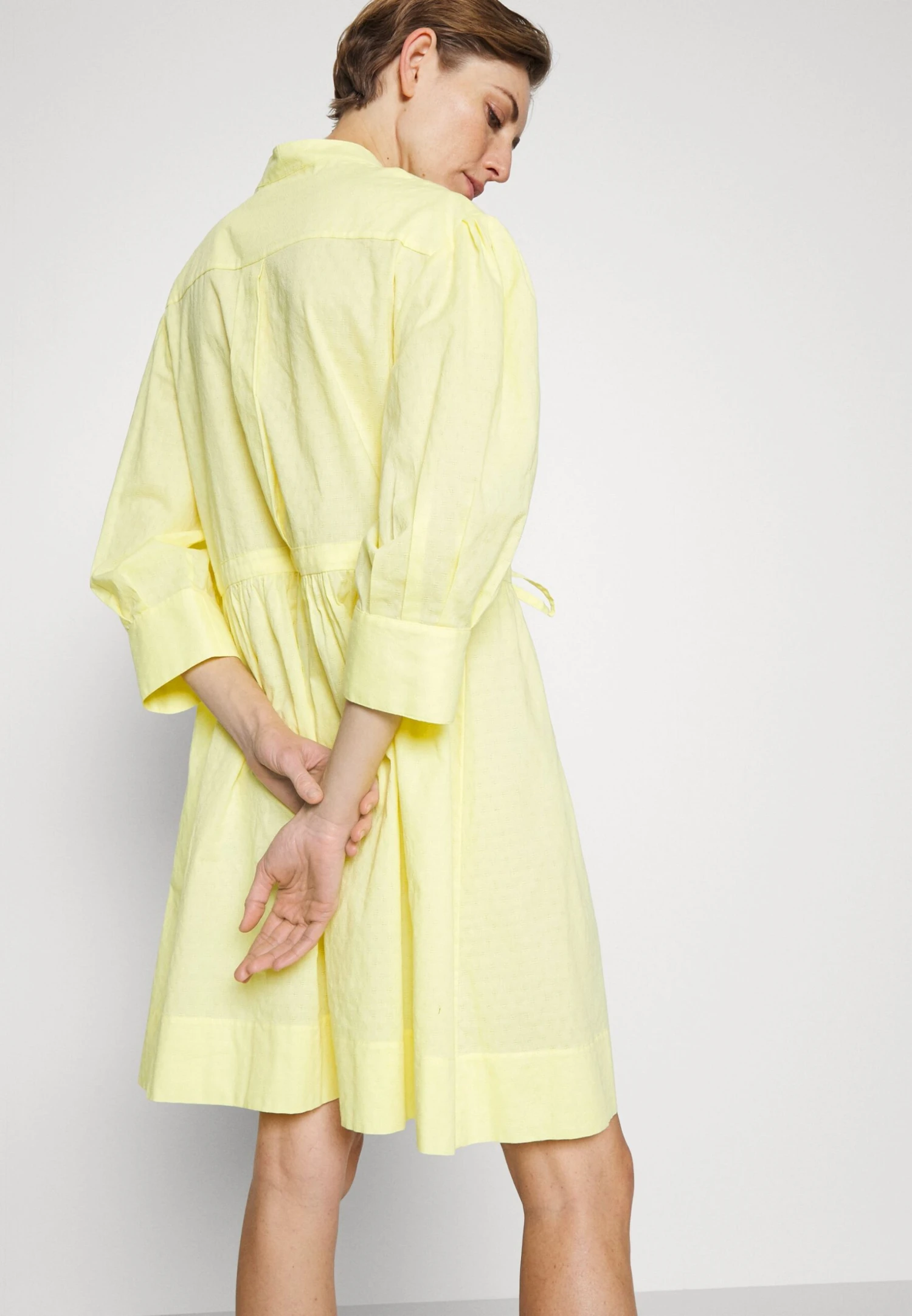 See By Chloé Robe De Soirée - Goldy Green 8 See By Chloé Robe De Soirée - Goldy Green – Image 6