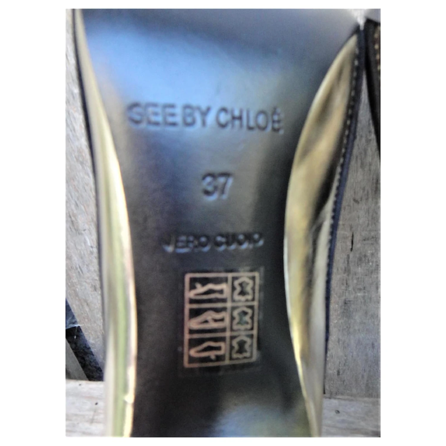 Escarpins See By Chloé P 37 état Neuf Noir Doré 9 Escarpins See By Chloé P 37 état Neuf Noir Doré – Image 7