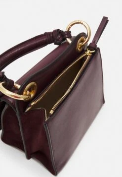 See By Chloé Tilda - Sac Bandoulière - Full Violine 11 See By Chloé Tilda - Sac Bandoulière - Full Violine -Chloé 772d06819aa34e7d87e7c6eaece3496a