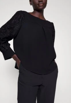 See By Chloé T-Shirt À Manches Longues - Black 15 See By Chloé T-Shirt À Manches Longues - Black -Chloé 796688778c56439abda4f73a8763cadf