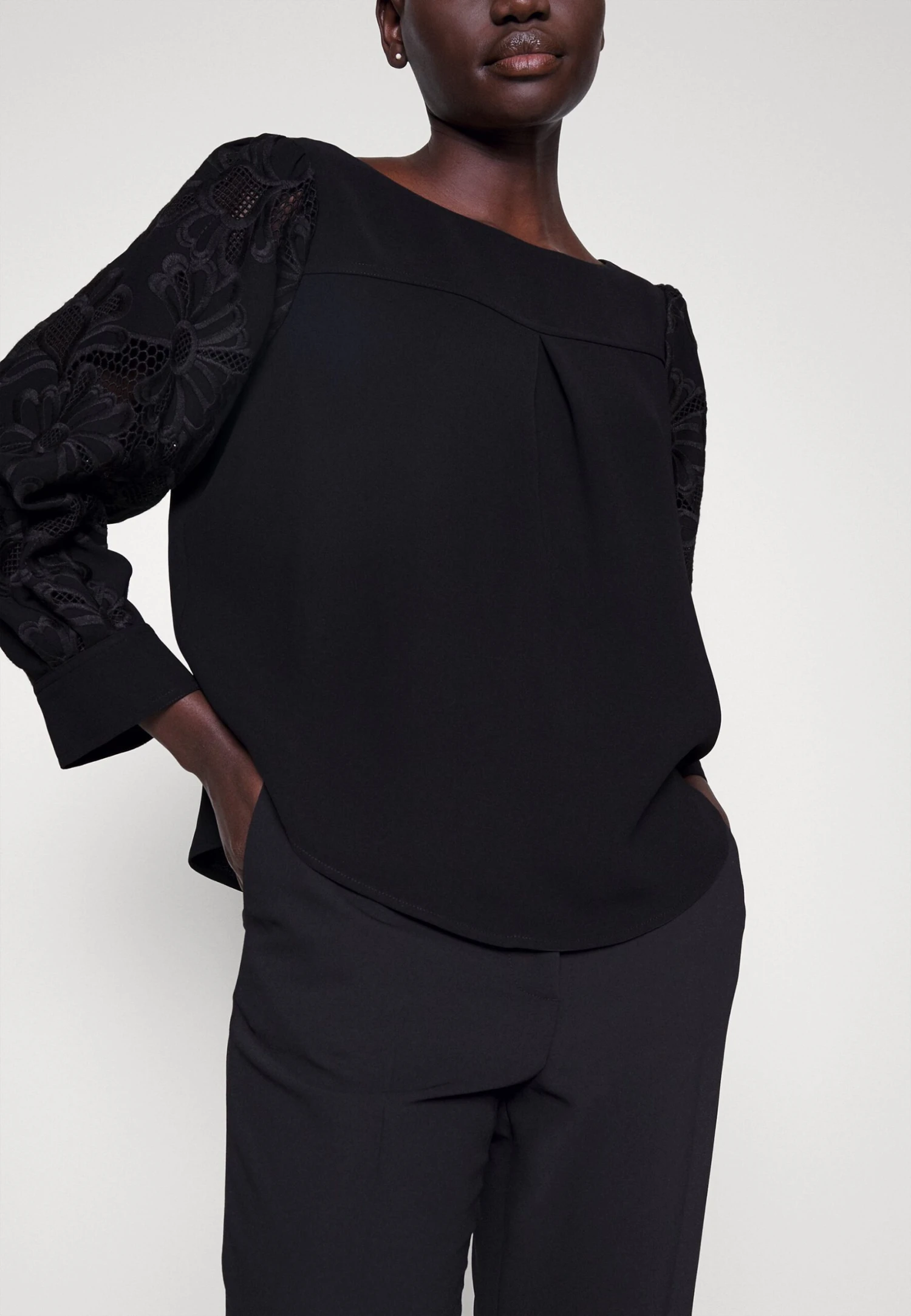 See By Chloé T-Shirt À Manches Longues - Black 8 See By Chloé T-Shirt À Manches Longues - Black – Image 6