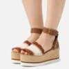 See By Chloé Glyn Flatform - Espadrilles - Tan -Chloé 7a0fe8946b054446a54248d1384cf19a