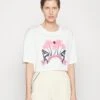 See By Chloé T-Shirt Imprimé - Crystal White -Chloé 7f5cb1ac7ee7414d872a8ced9ed2adce