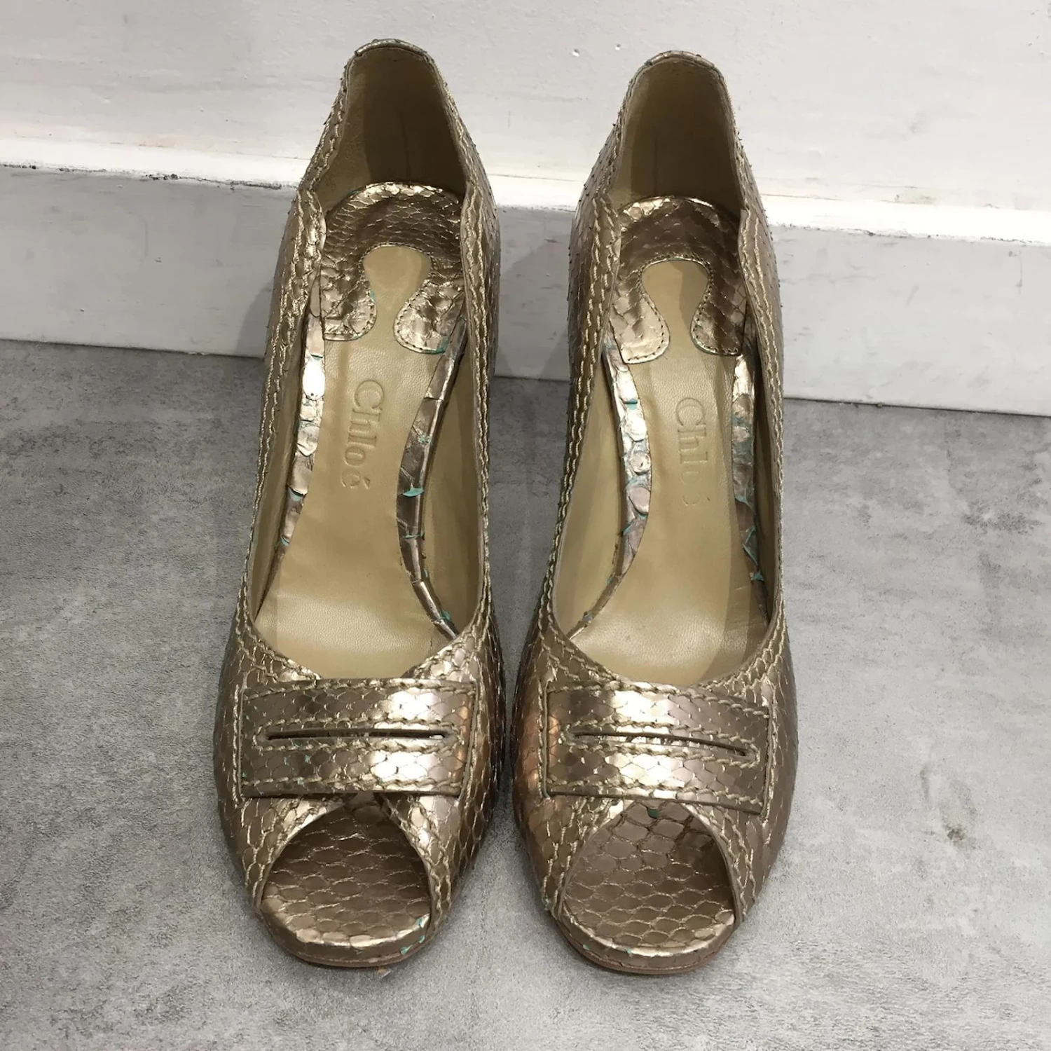 Chloé CHLOE Talons T.UE 37 Cuirs Exotiques Doré 4 Chloé CHLOE Talons T.UE 37 Cuirs Exotiques Doré – Image 2