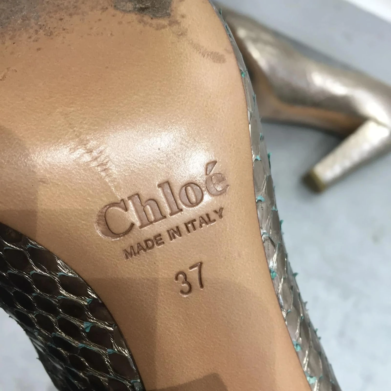 Chloé CHLOE Talons T.UE 37 Cuirs Exotiques Doré 7 Chloé CHLOE Talons T.UE 37 Cuirs Exotiques Doré – Image 5