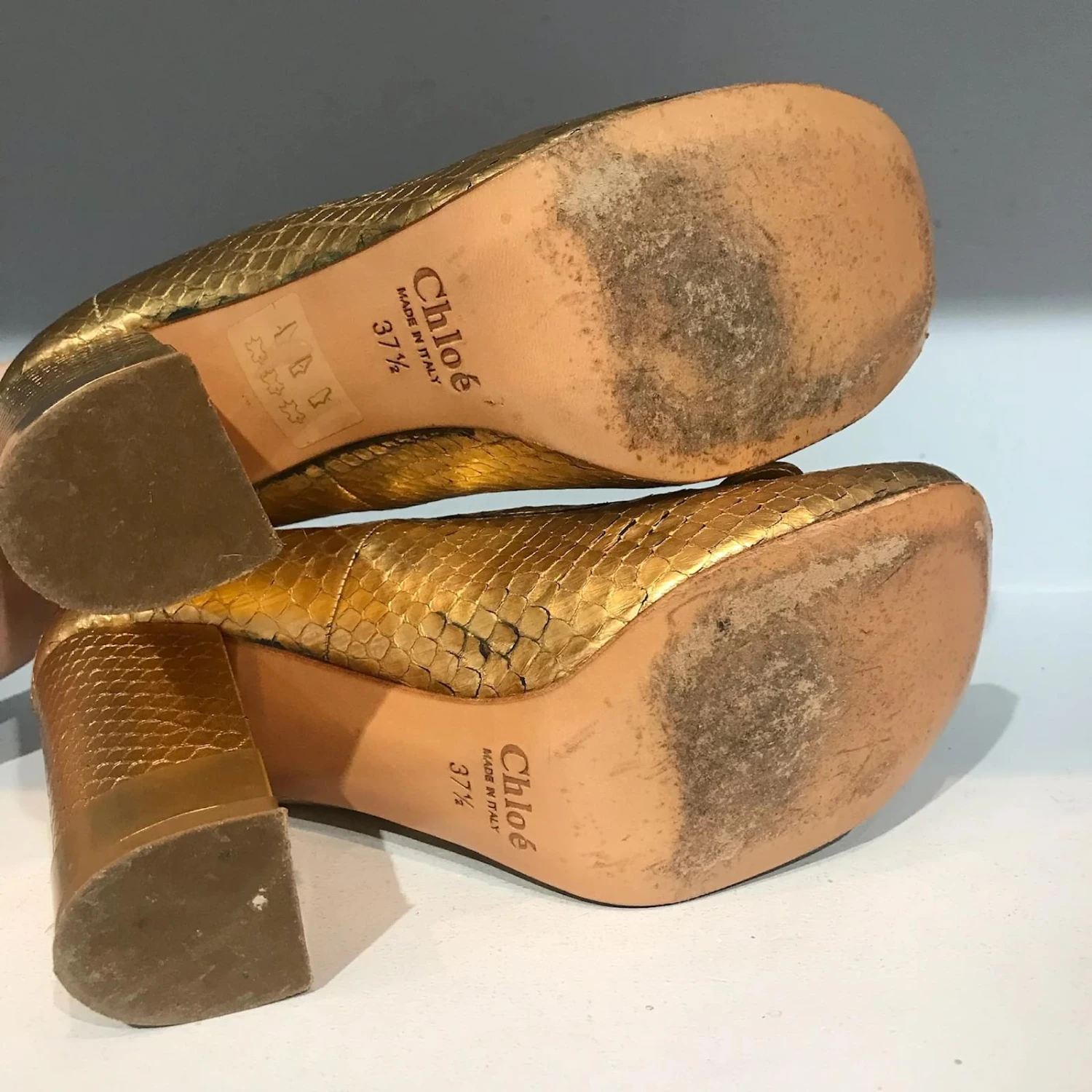 Chloé CHLOE Talons T.UE 37.5 Cuirs Exotiques Doré 7 Chloé CHLOE Talons T.UE 37.5 Cuirs Exotiques Doré – Image 5