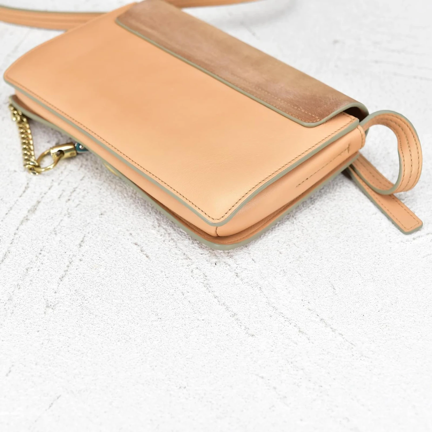 Chloé Petit Sac Porté épaule Faye En Daim Et Cuir Beige 10 Chloé Petit Sac Porté épaule Faye En Daim Et Cuir Beige – Image 8