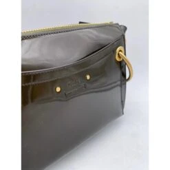 Chloé Sacs à Main CHLOE T. En Cuir Vernis Kaki 13 Chloé Sacs à Main CHLOE T. En Cuir Vernis Kaki -Chloé 860341 4