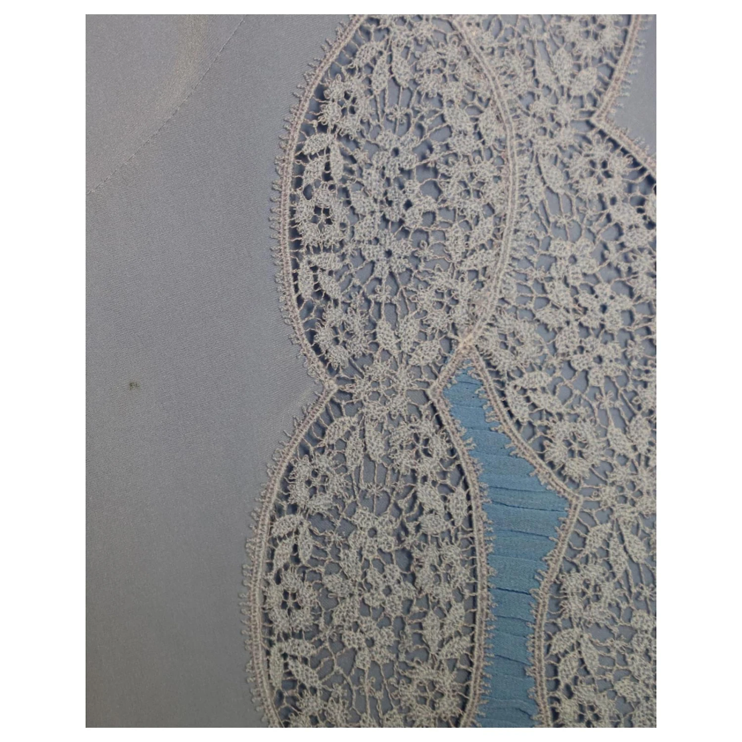 Chloé Jupe Mi-Longue Asymétrique à Bordure En Dentelle Chloe En Soie Bleue 10 Chloé Jupe Mi-Longue Asymétrique à Bordure En Dentelle Chloe En Soie Bleue – Image 8