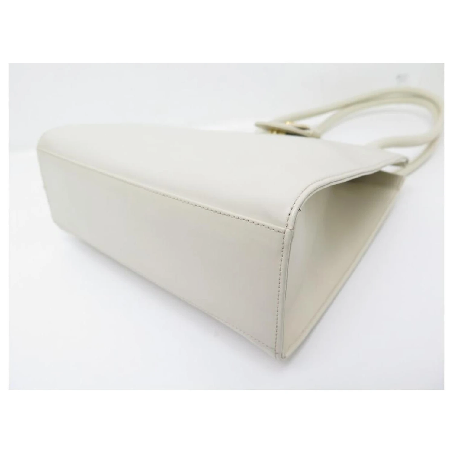 Chloé VINTAGE SAC A MAIN CHLOE EN CUIR ECRU PORTE EPAULE LEATHER HAND BAG Écru 5 Chloé VINTAGE SAC A MAIN CHLOE EN CUIR ECRU PORTE EPAULE LEATHER HAND BAG Écru – Image 3