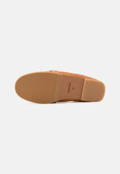 See By Chloé Hana - Mocassins - Tan 14 See By Chloé Hana - Mocassins - Tan -Chloé 97a3a465cf4d43619d1eac4ea8c0fa64