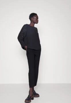 See By Chloé Chino - Black -Chloé a8dc540c0731458eb2243acf92bba803