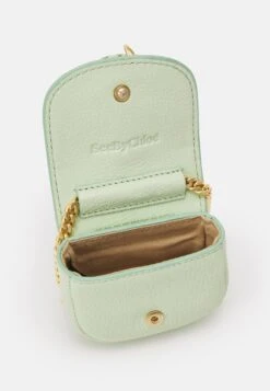 See By Chloé Hana - Porte-Clefs - Pastel Green 9 See By Chloé Hana - Porte-Clefs - Pastel Green -Chloé b95493d6156f4c72a011a71283cad774