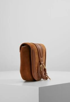 See By Chloé Hana - Sac Bandoulière - Caramello -Chloé bba3911a2864413fb0b1128d9a6dfaf8