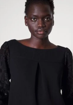 See By Chloé T-Shirt À Manches Longues - Black 13 See By Chloé T-Shirt À Manches Longues - Black -Chloé c79cef00696f4c55a9242bd4663d711b