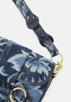 See By Chloé Saddie - Sac Bandoulière - Denim 10 See By Chloé Saddie - Sac Bandoulière - Denim -Chloé ca34e5a0dcc84e49b37ce478be50f256