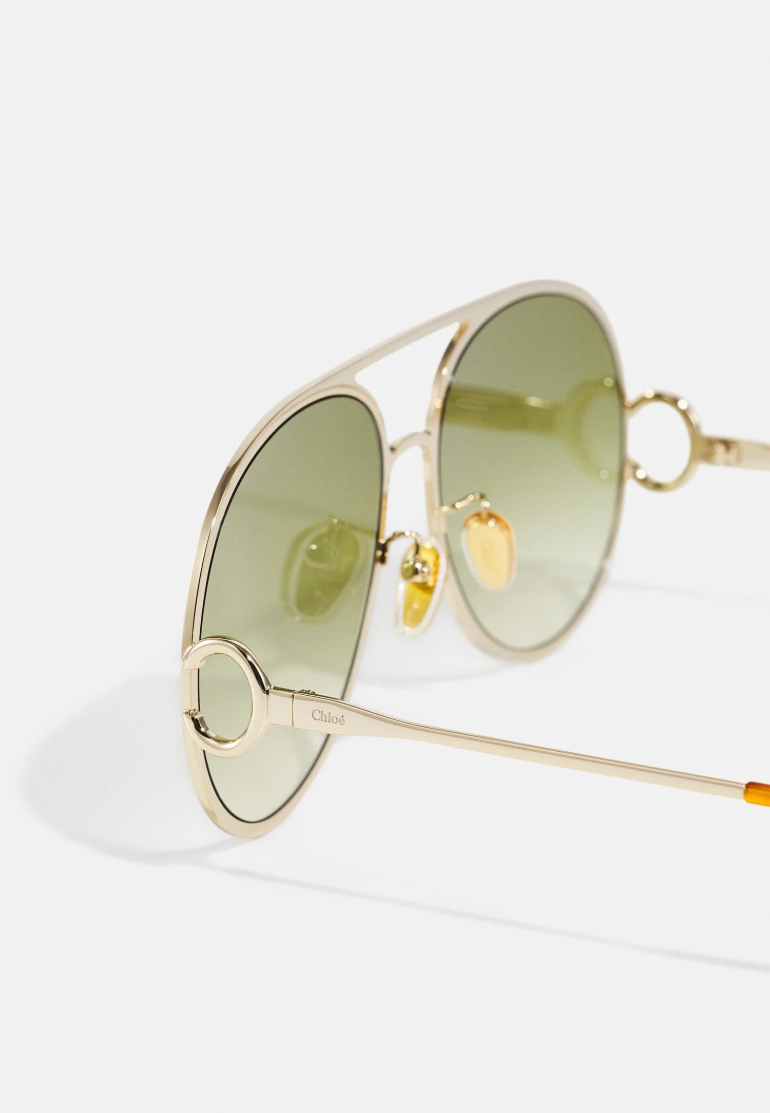 Chloé Austine Oversized Aviator Metal Sunglasses - Lunettes De Soleil - Gold-Coloured 5 Chloé Austine Oversized Aviator Metal Sunglasses - Lunettes De Soleil - Gold-Coloured – Image 3
