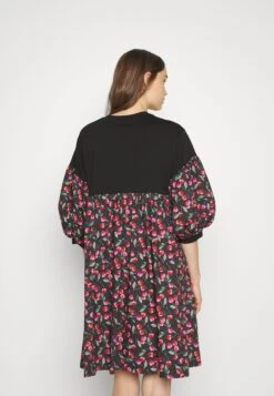 See By Chloé Robe De Jour - Black/Red 15 See By Chloé Robe De Jour - Black/Red -Chloé d4e9e34c636f45beb5e3bafdbc34f51c