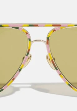 Chloé Lunettes De Soleil - Gold-Coloured/Green 9 Chloé Lunettes De Soleil - Gold-Coloured/Green -Chloé d7e1f8cfee804fbe8fe03f4008f3e61d