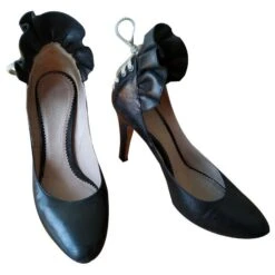 Chloé Escarpins à Volants En Cuir Noir