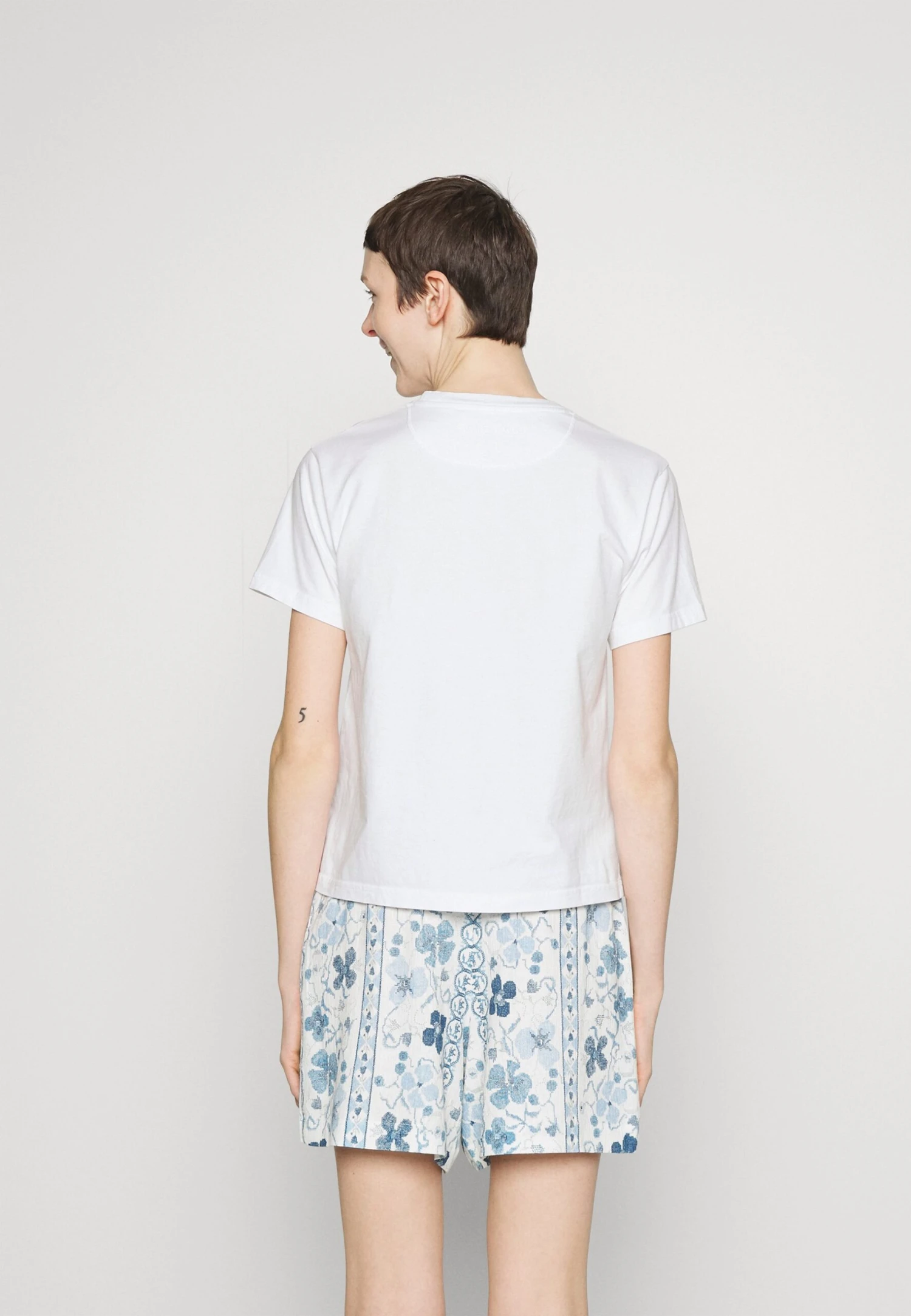 See By Chloé Blouse - White 5 See By Chloé Blouse - White – Image 3