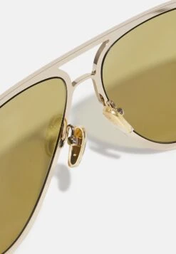Chloé Lunettes De Soleil - Gold-Coloured/Green 11 Chloé Lunettes De Soleil - Gold-Coloured/Green -Chloé fbb11c811baa4f01ba09ccccc83cdaaa